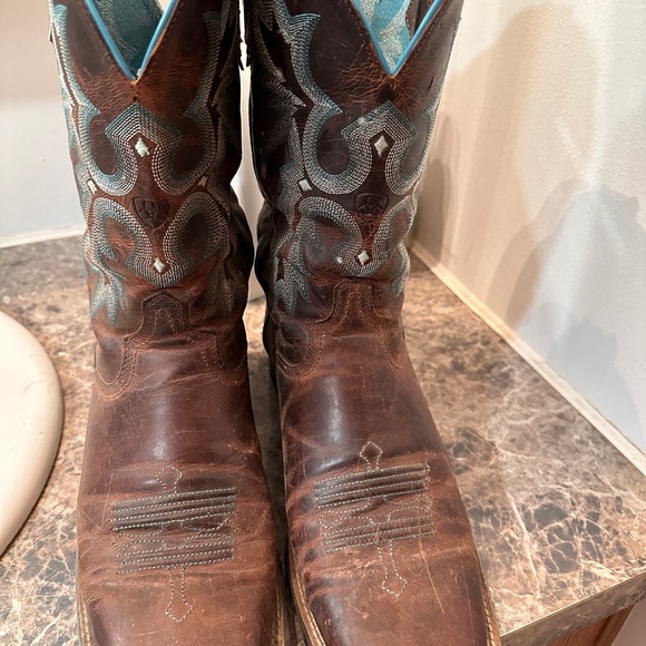 Ariat Boots - Picture 2 of 2